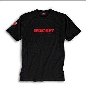 Y2K Ducati black short sleeve tee shirt. Men’s size XL.